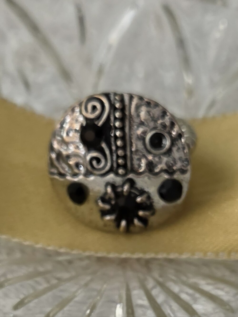 3pc Black Pavé Dome & Filigree Floral Cocktail Stretch Ring Bundle - Picture 4 of 7